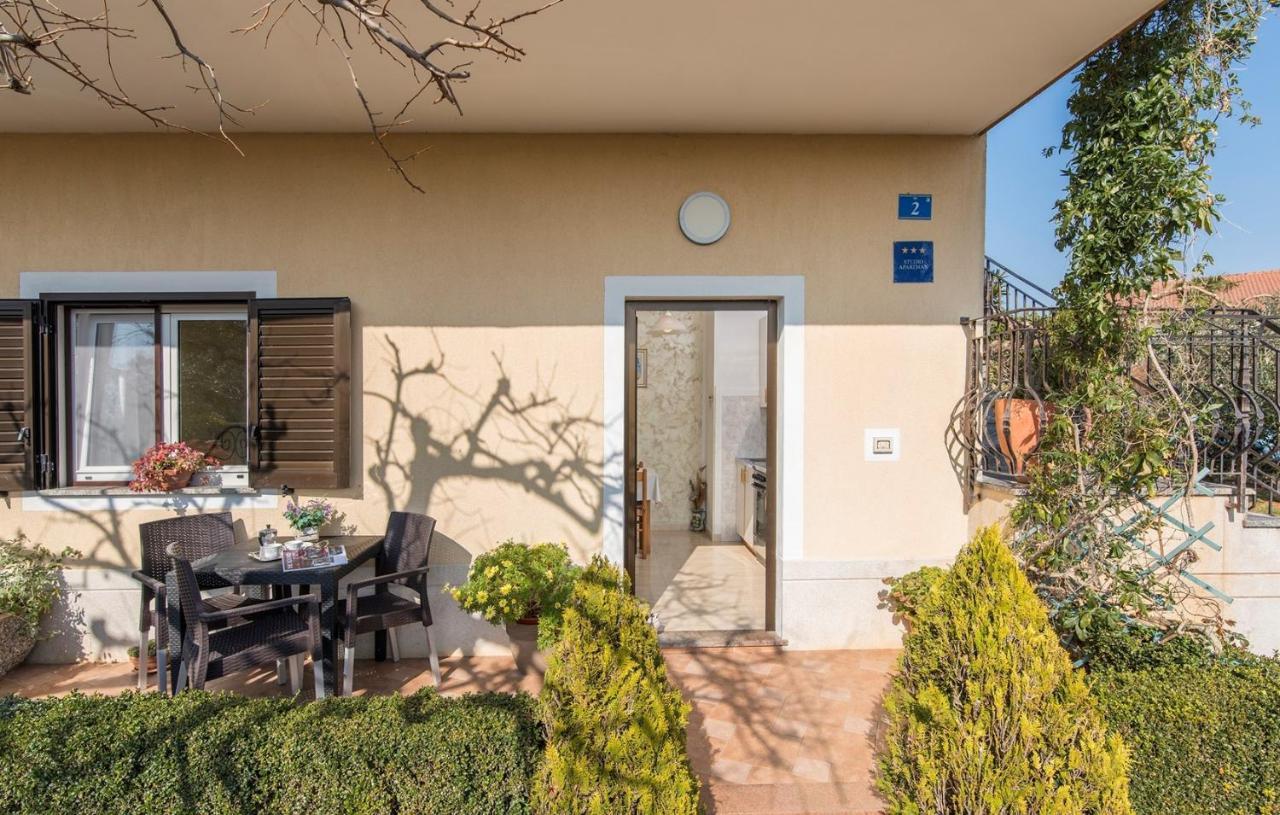 Apartment Complex Orzan Lovrecica מראה חיצוני תמונה