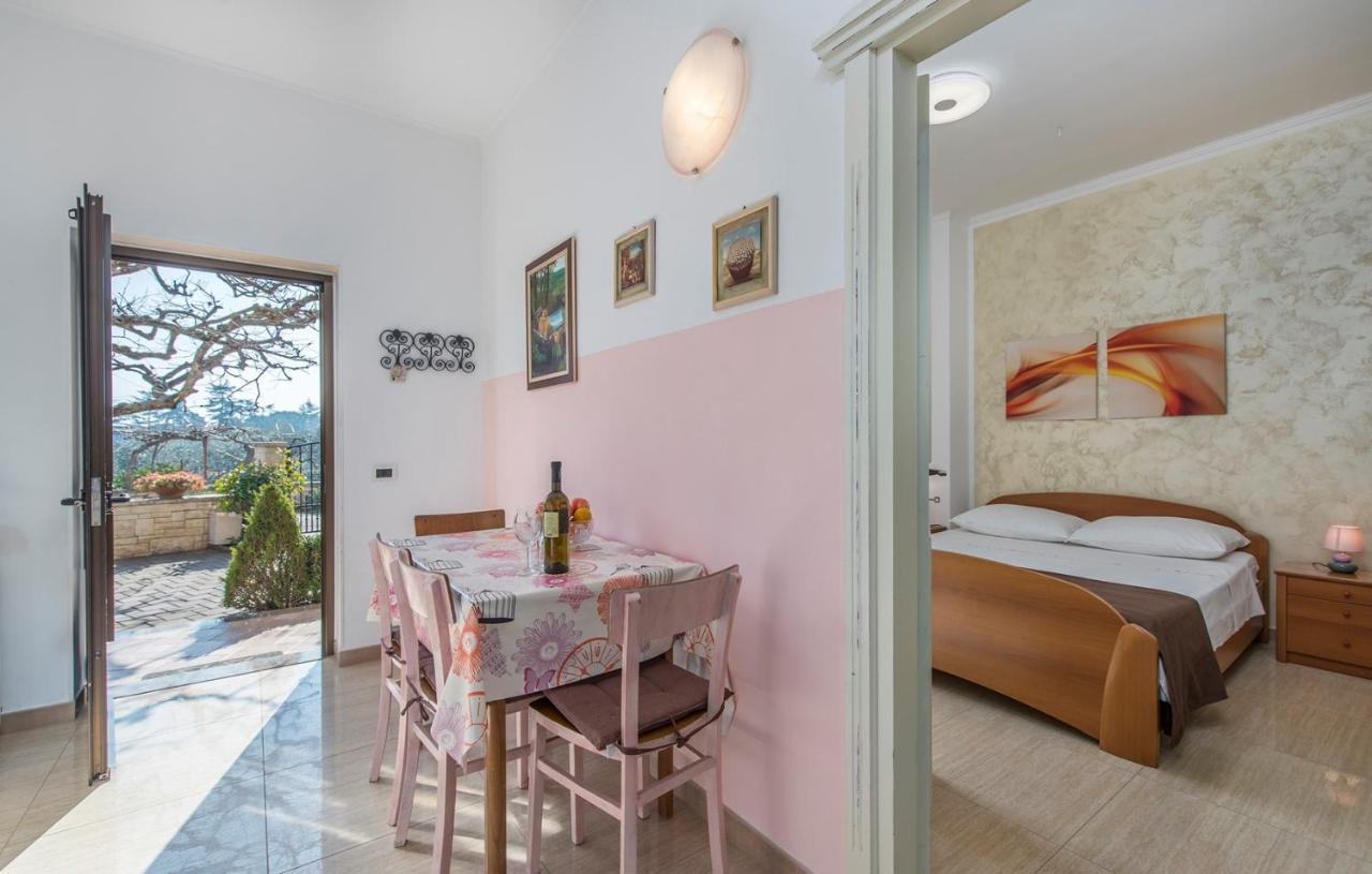 Apartment Complex Orzan Lovrecica מראה חיצוני תמונה