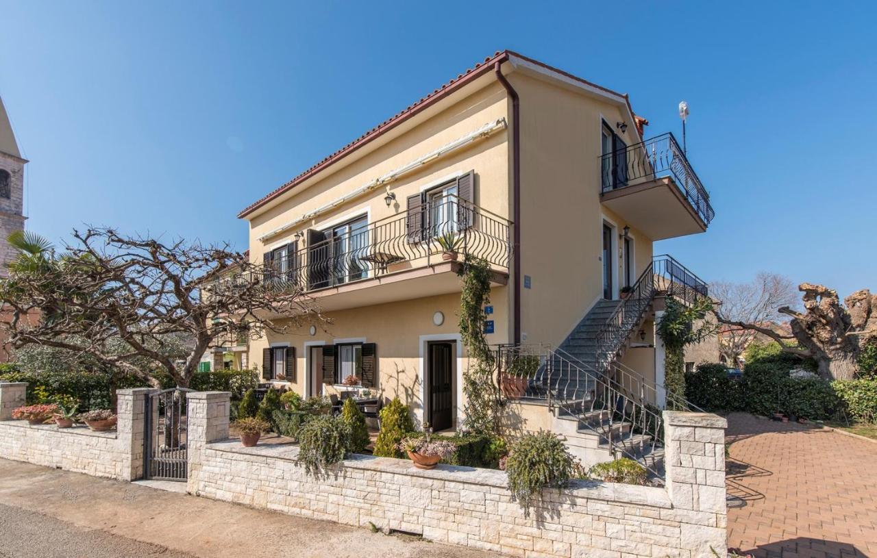 Apartment Complex Orzan Lovrecica מראה חיצוני תמונה