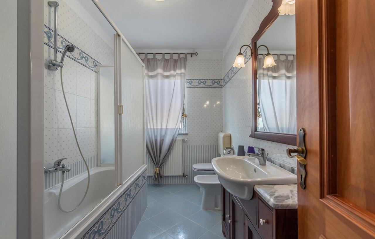 Apartment Complex Orzan Lovrecica מראה חיצוני תמונה